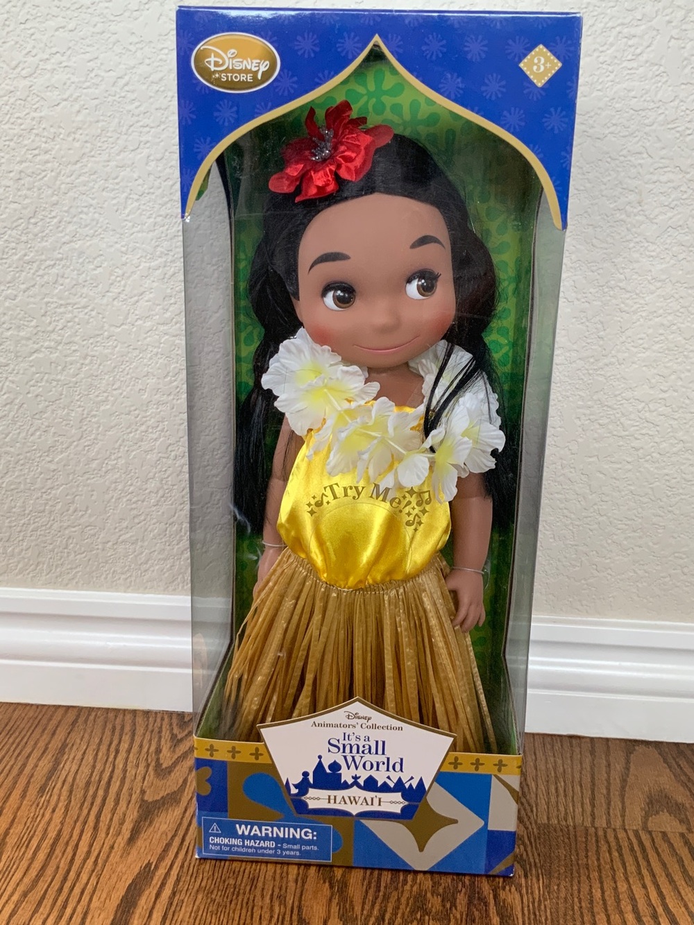Disney Hawaii It’s a Small World Animator’s Collection Singing Doll New in Box